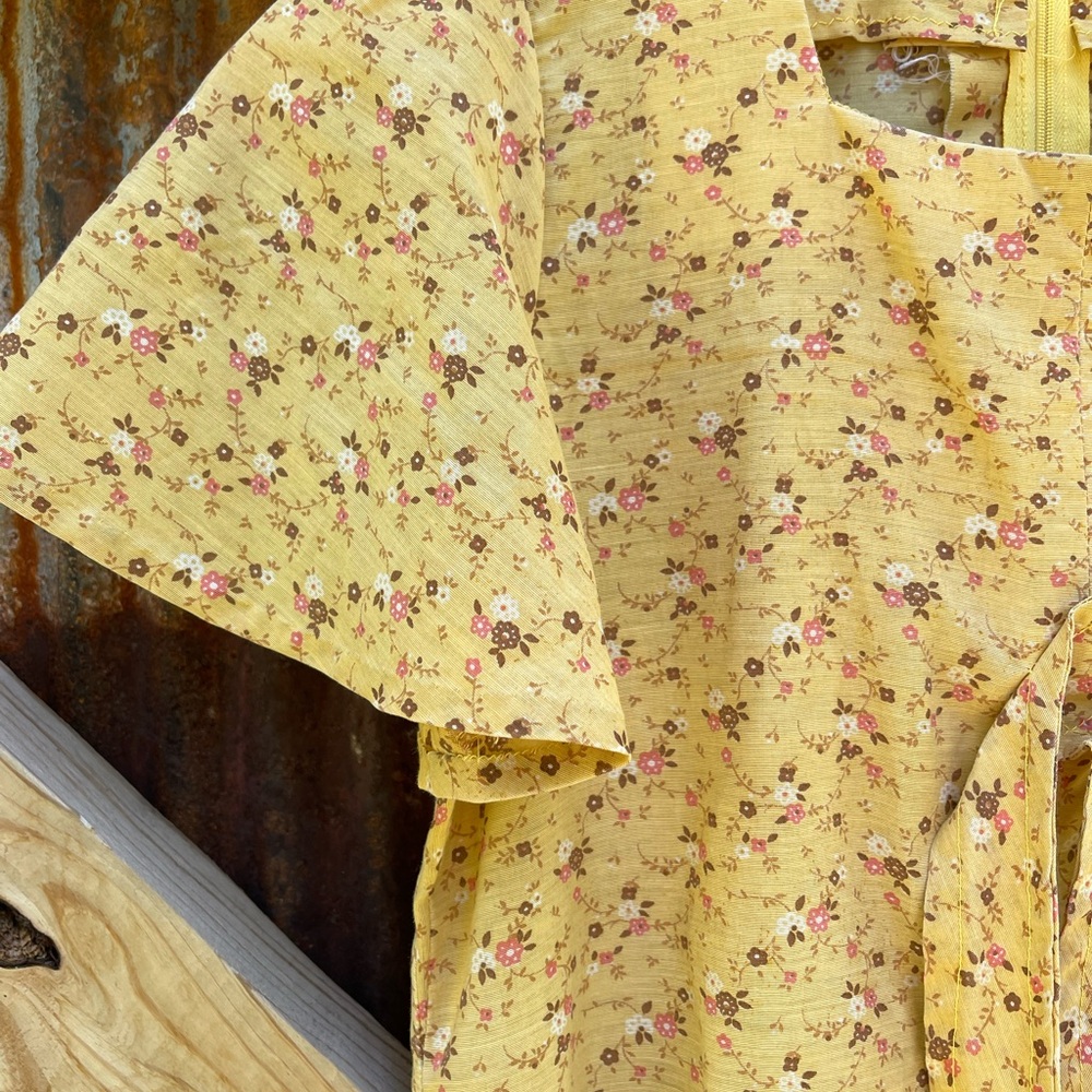 Yellow Floral Handmade Antique Rework - Picture 3 of 5
